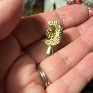 Gold Tone Winged Pin Brooch - Unbranded 1346